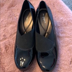 Easy spirit Black Patent Leather Wedges Size 8.5